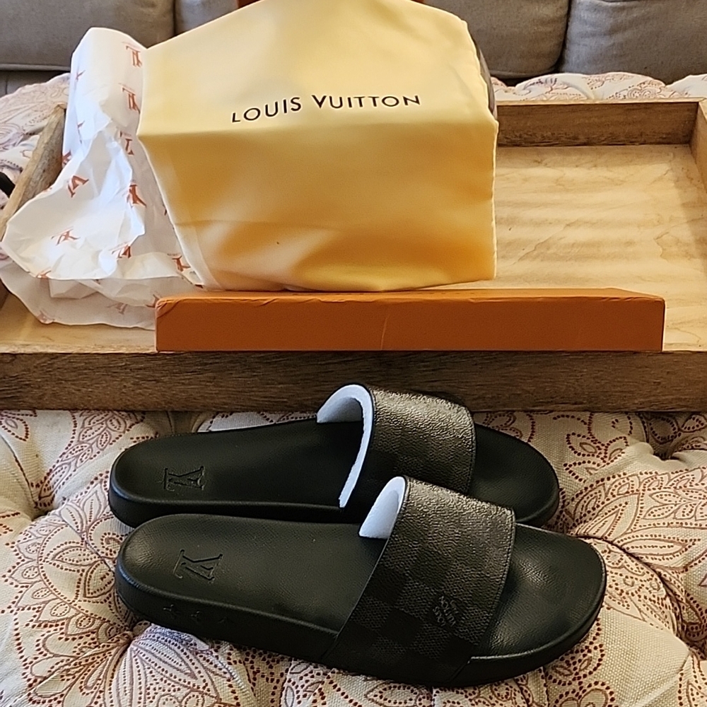 Louis Vuitton Black Sandals with Plush Strap